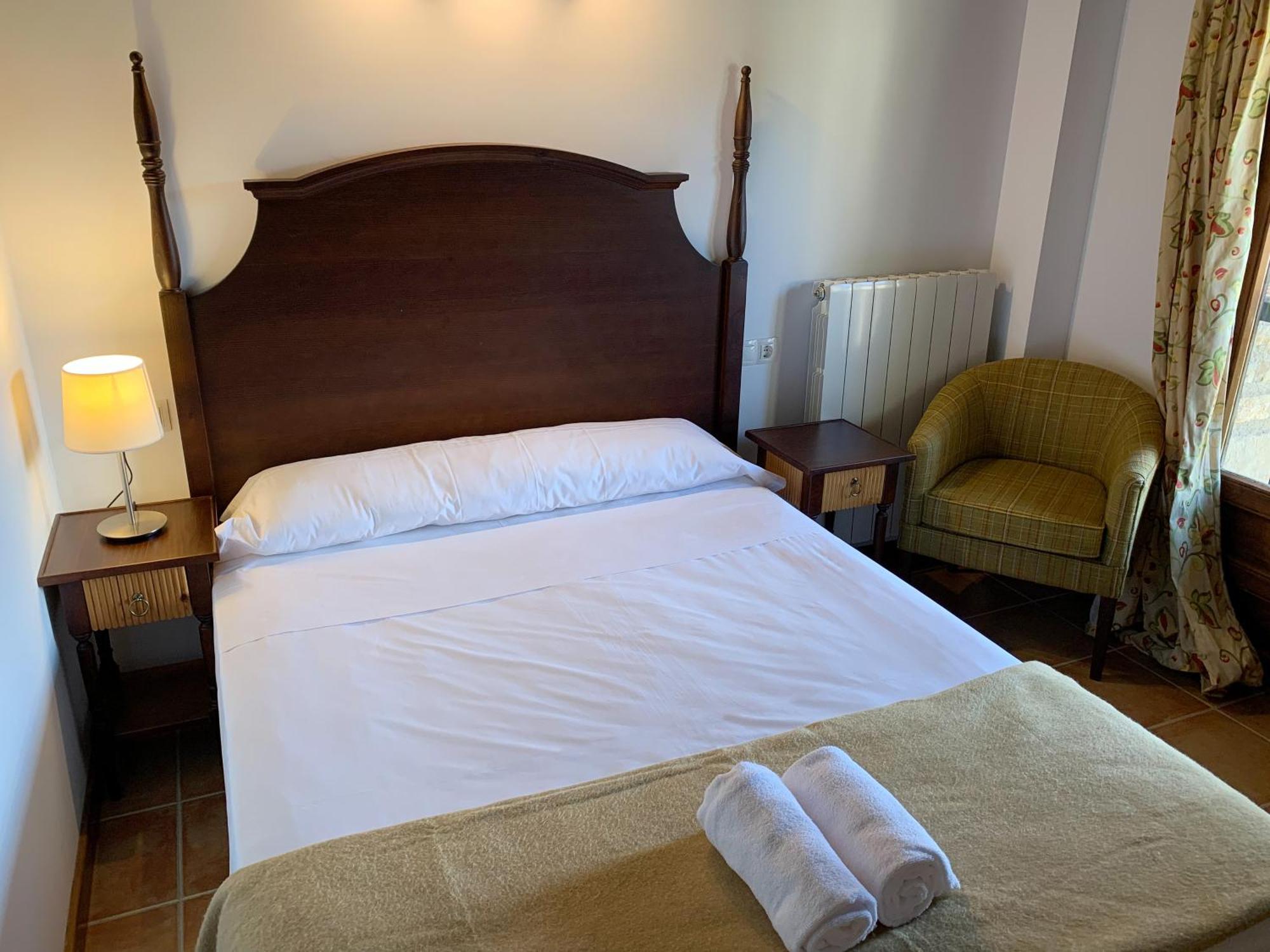 Apartamentos Jaca Mirador De Badaguas 3000 エクステリア 写真