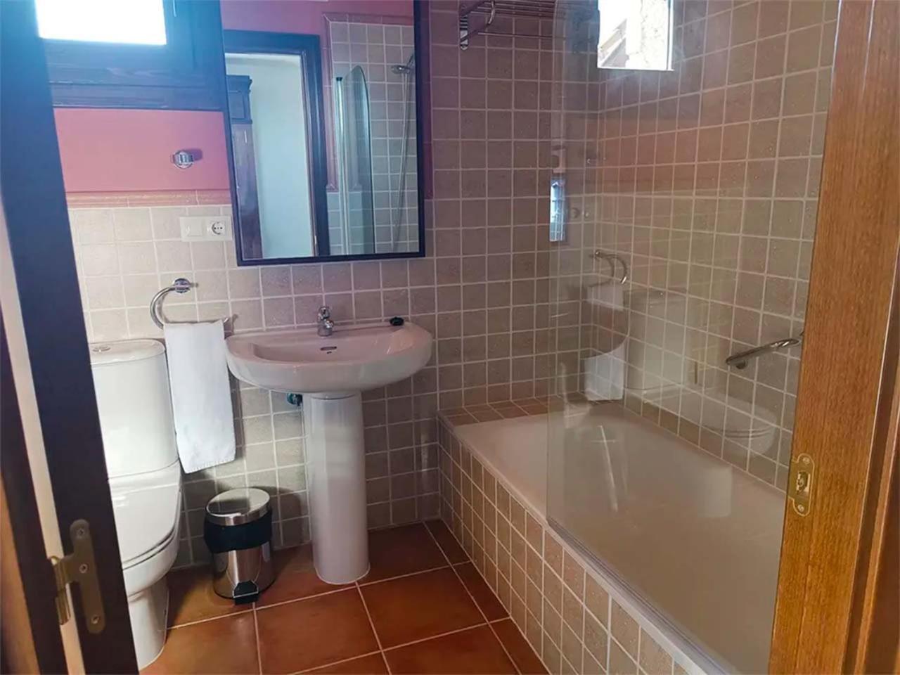 Apartamentos Jaca Mirador De Badaguas 3000 エクステリア 写真