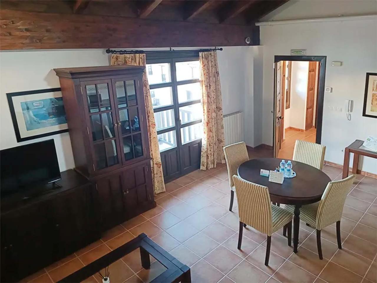 Apartamentos Jaca Mirador De Badaguas 3000 エクステリア 写真